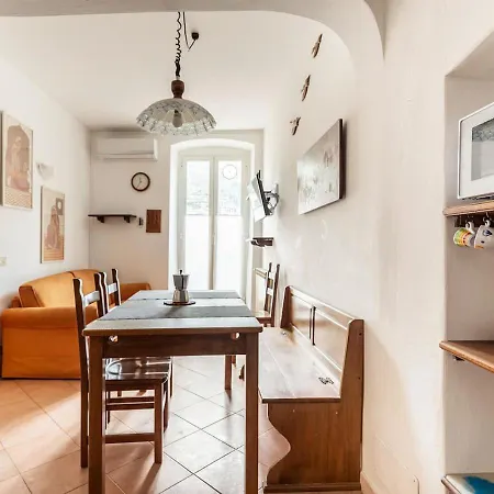 La Casa Di Nonno Frey モンテロッソ・アル・マーレ